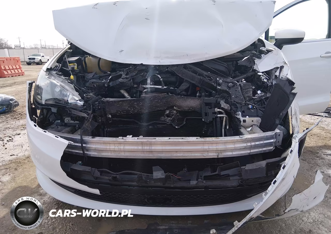 2022 Chrysler Voyager Lx VIN:2C4RC1CG6NR208555 - 6