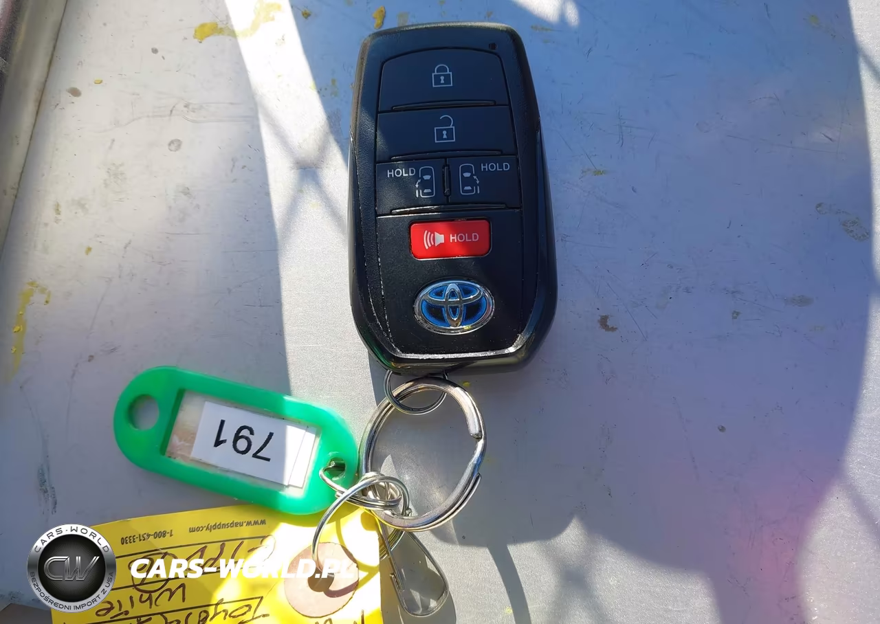2024 Toyota Sienna Le VIN:5TDKRKEC7RS190791 - 11