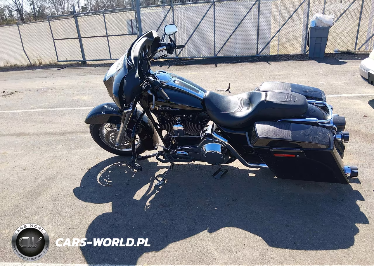2006 Harley-Davidson Flhxi VIN:1HD1KBW106Y646867 - 13
