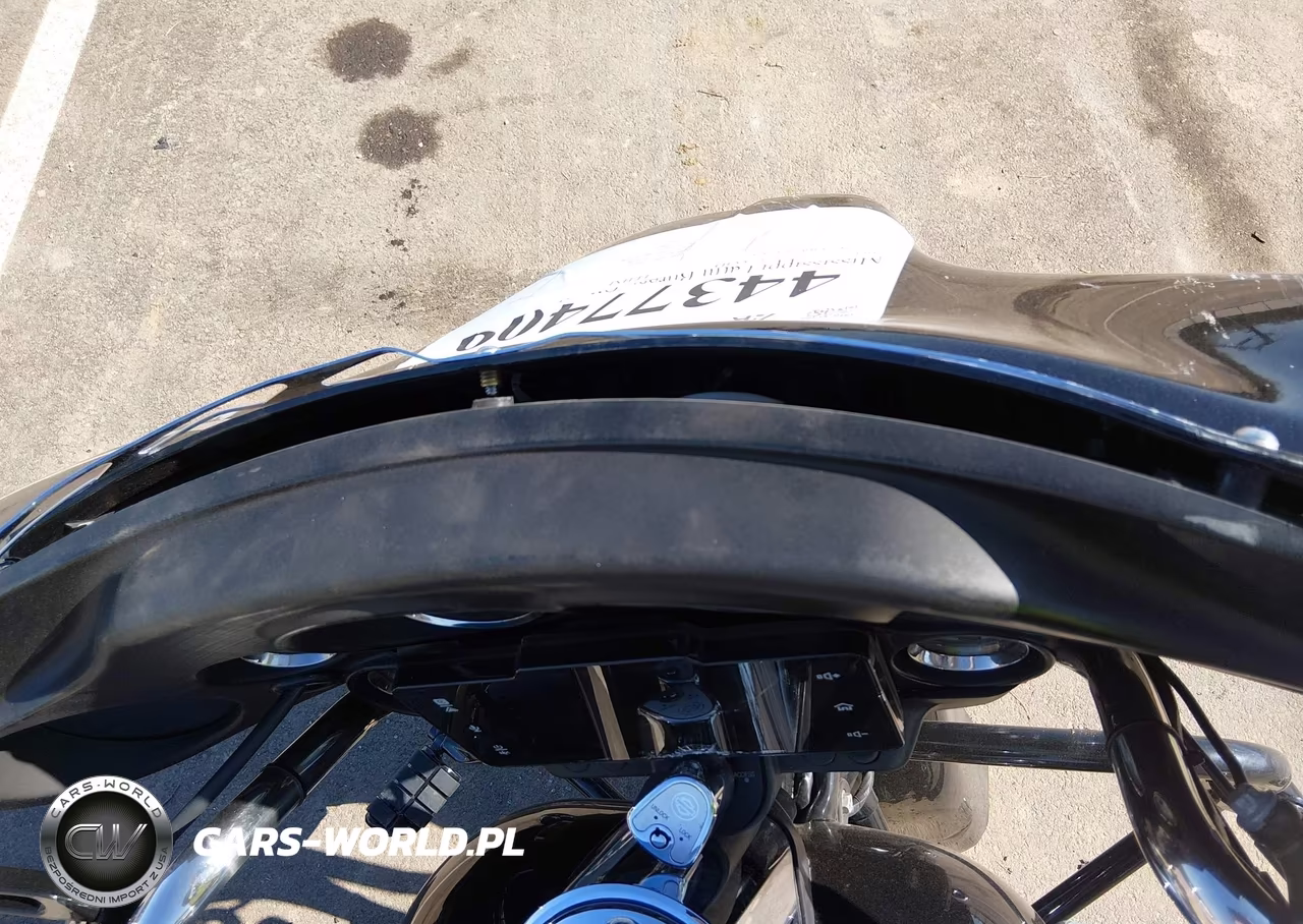 2006 Harley-Davidson Flhxi VIN:1HD1KBW106Y646867 - 18