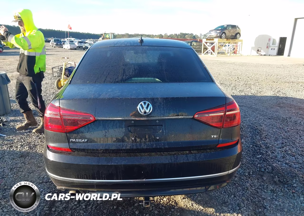 2017 Volkswagen Passat 1.8T R-Line VIN:1VWDT7A33HC066060 - 16