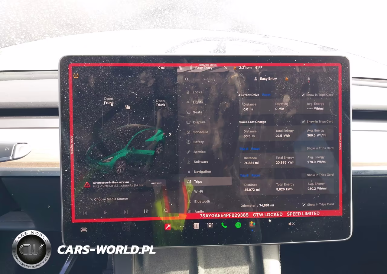 2023 Tesla Model Y VIN:7SAYGAEE4PF829385 - 17