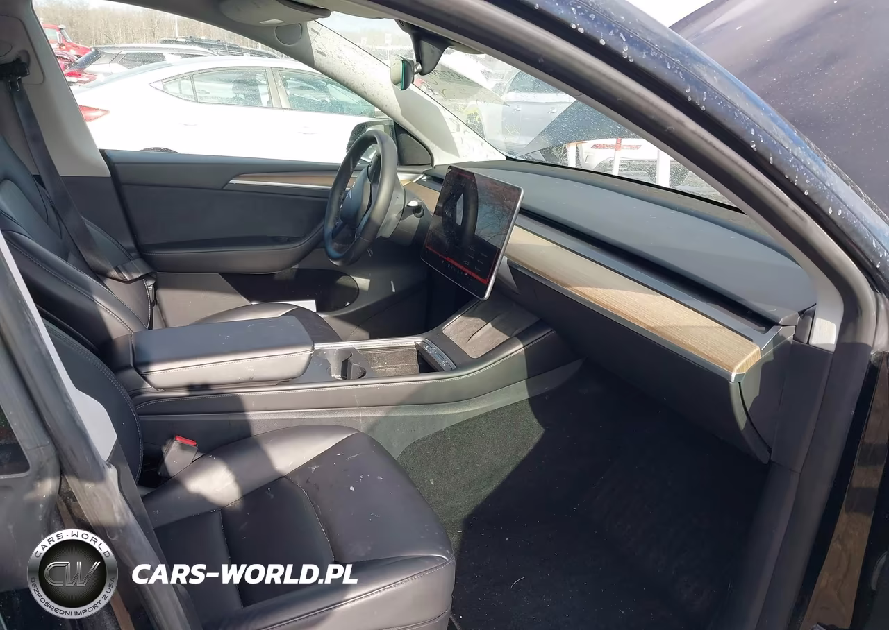 2023 Tesla Model Y VIN:7SAYGAEE4PF829385 - 5