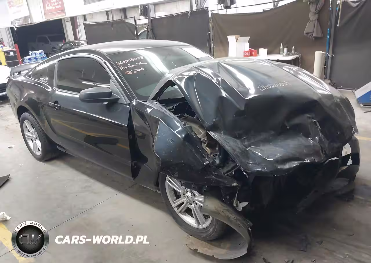 2011 Ford Mustang V6