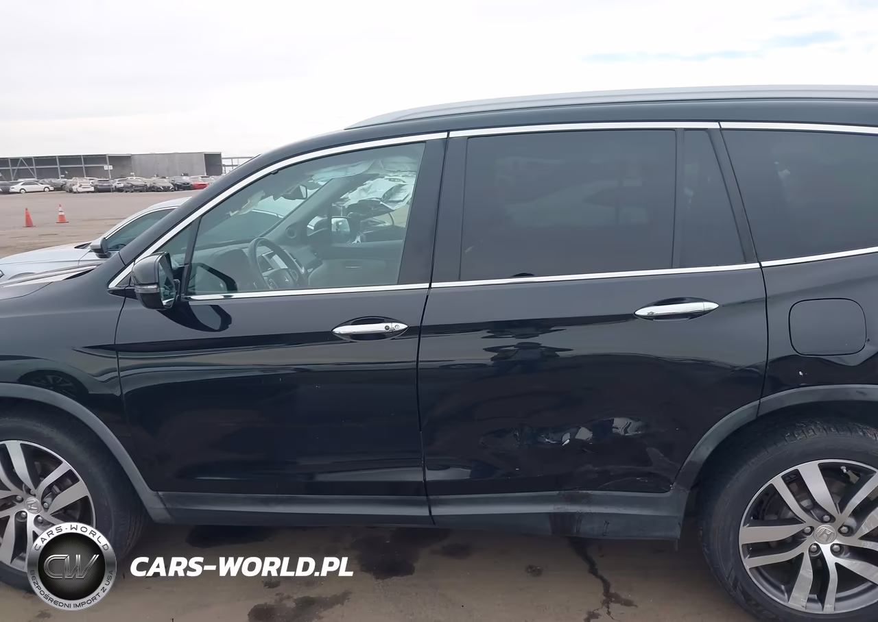2016 Honda Pilot Touring VIN:5FNYF6H96GB085493 - 14