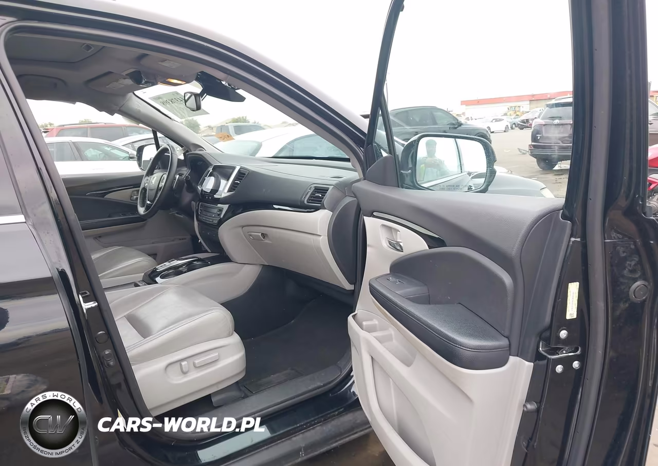 2016 Honda Pilot Touring VIN:5FNYF6H96GB085493 - 5