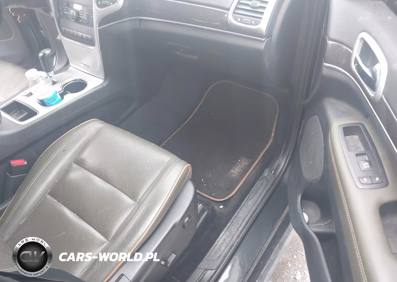 2011 Jeep Grand Cherokee Laredo VIN:1J4RR4GG9BC676062 - 5