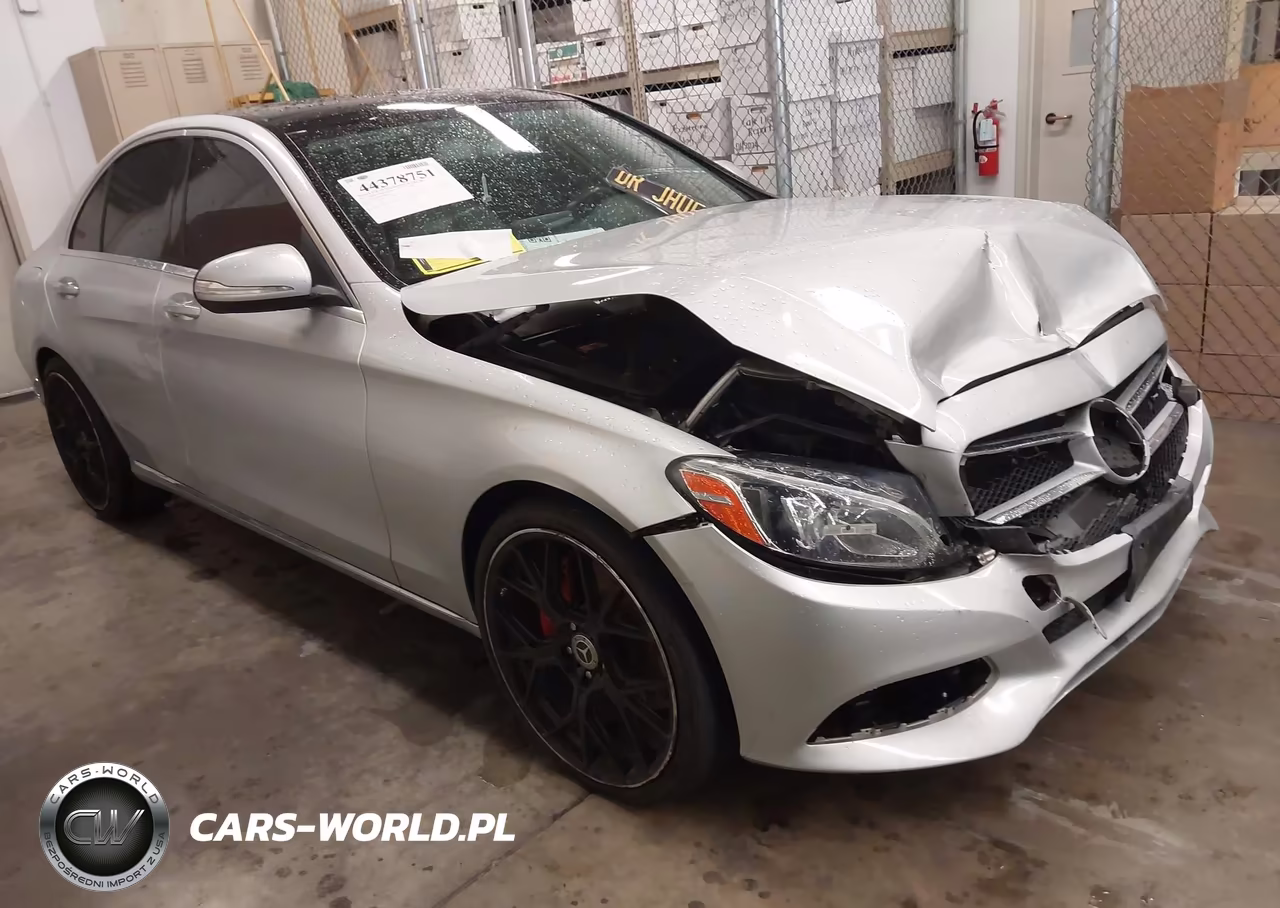 2015 Mercedes-Benz C 300