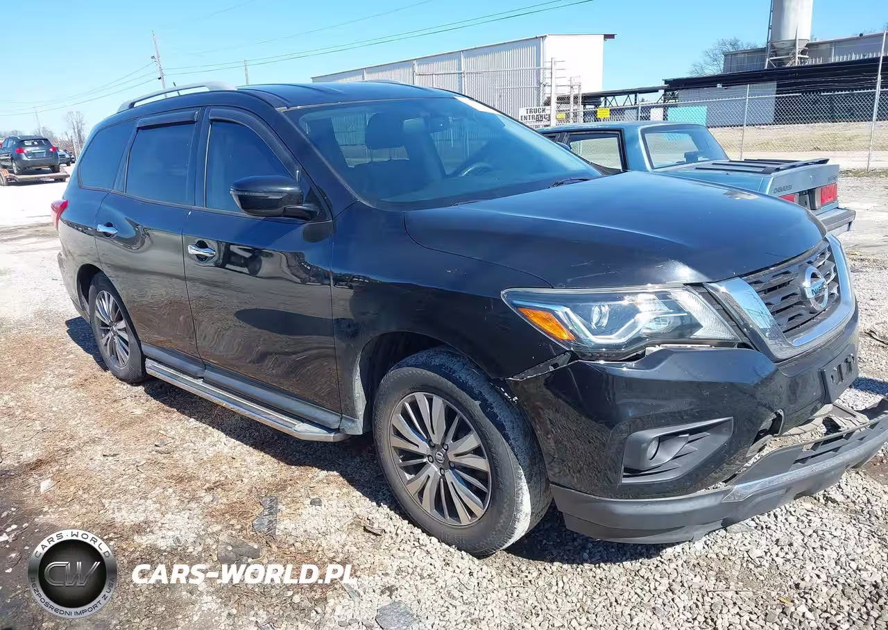 2018 Nissan Pathfinder Sv