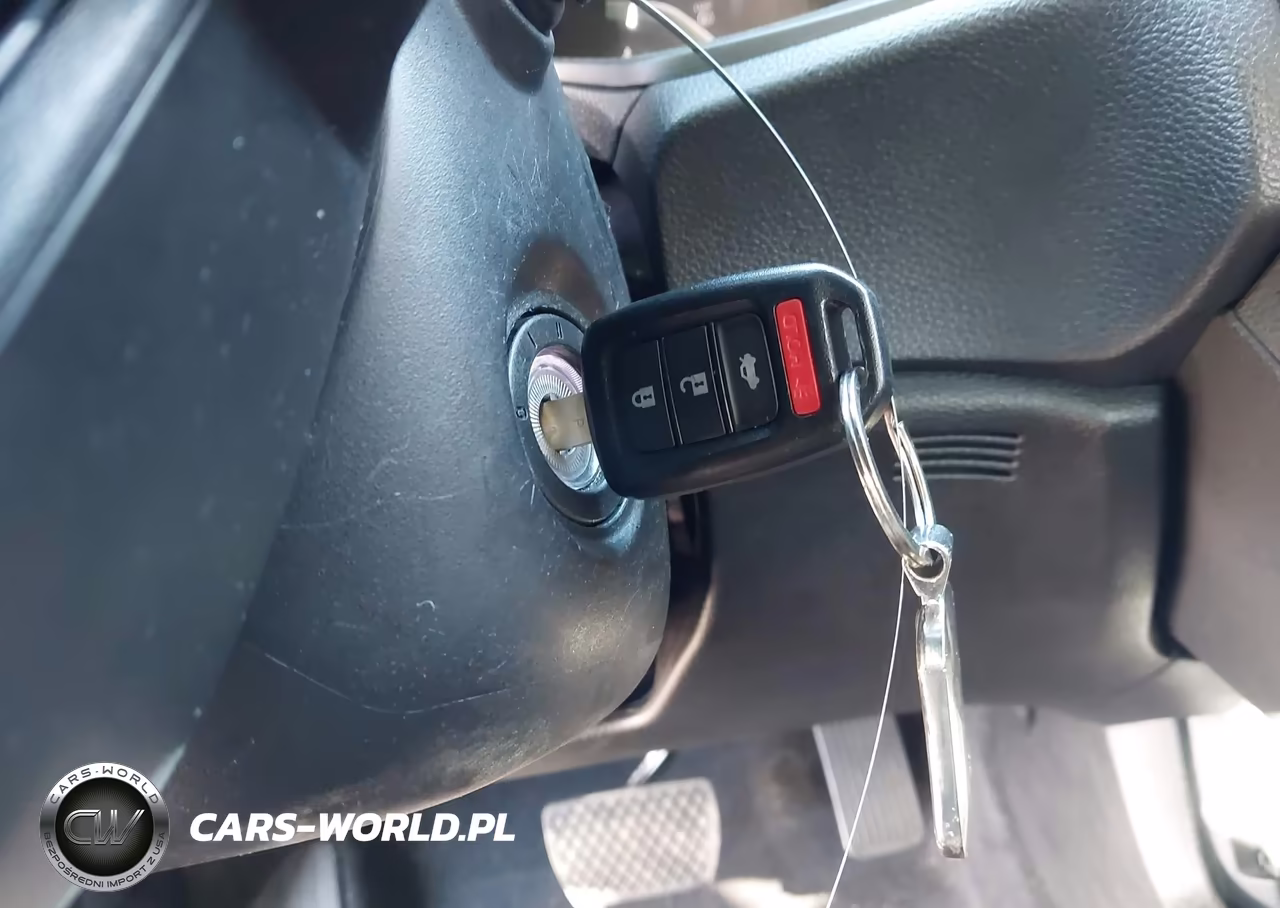 2019 Honda Civic Lx VIN:19XFC2F66KE200335 - 11