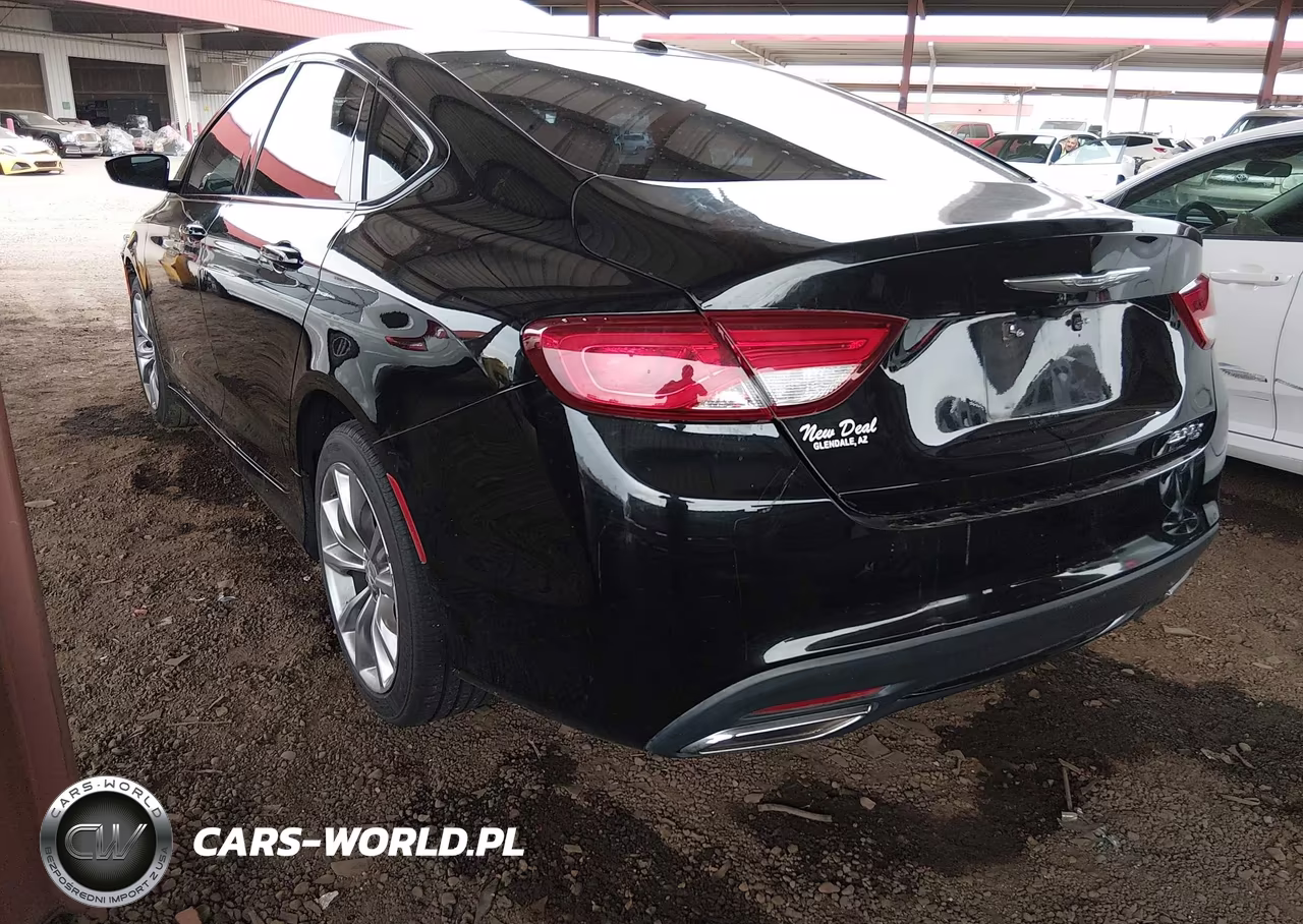 2015 Chrysler 200 S VIN:1C3CCCBG3FN569778 - 3