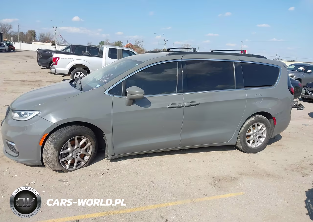 2022 Chrysler Pacifica Touring L VIN:2C4RC1BG9NR177996 - 14