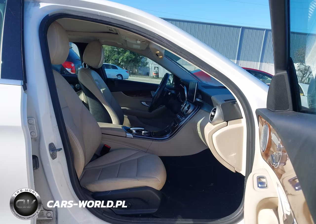 2018 Mercedes-Benz C 350E VIN:55SWF4HB1JU272144 - 5