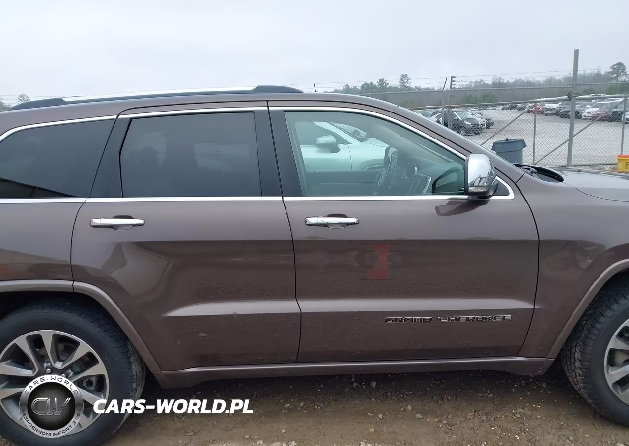 2017 Jeep Grand Cherokee Overland 4X2 VIN:1C4RJECG1HC838283 - 13