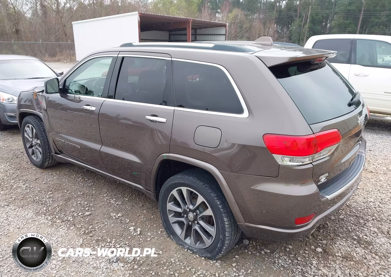 2017 Jeep Grand Cherokee Overland 4X2 VIN:1C4RJECG1HC838283 - 3