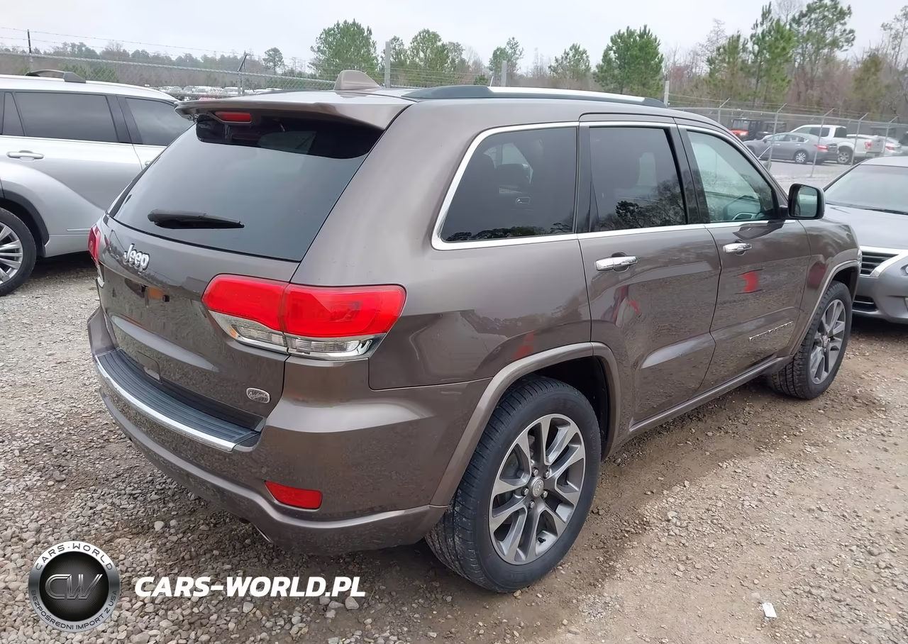2017 Jeep Grand Cherokee Overland 4X2 VIN:1C4RJECG1HC838283 - 4