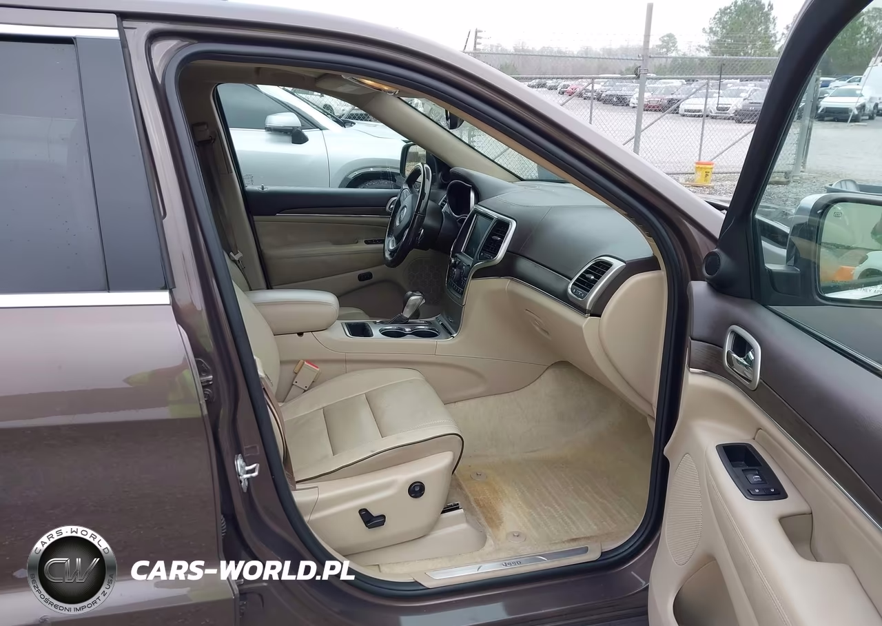 2017 Jeep Grand Cherokee Overland 4X2 VIN:1C4RJECG1HC838283 - 5