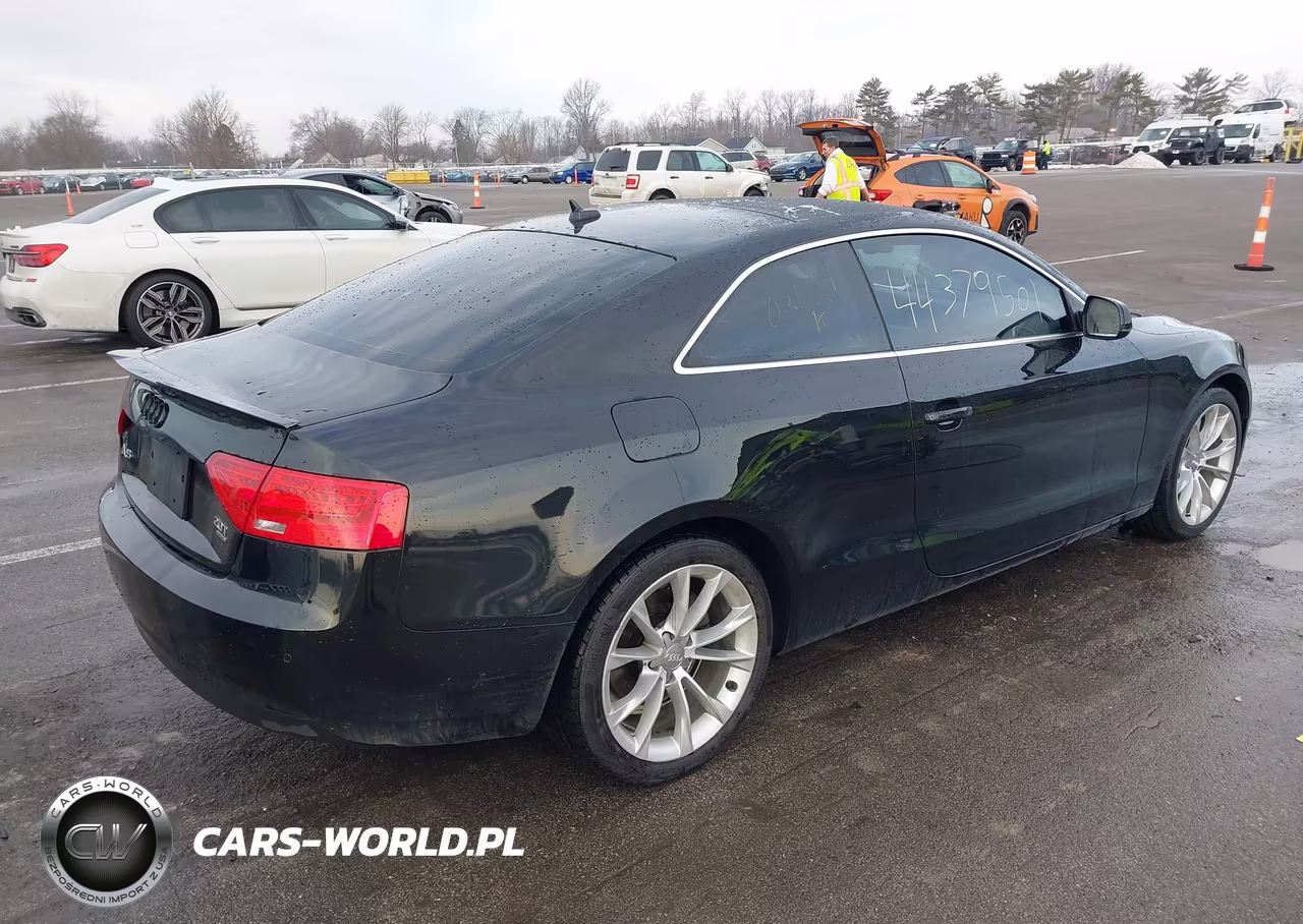 2013 Audi A5 2.0T Premium VIN:WAULFAFR1DA026661 - 4