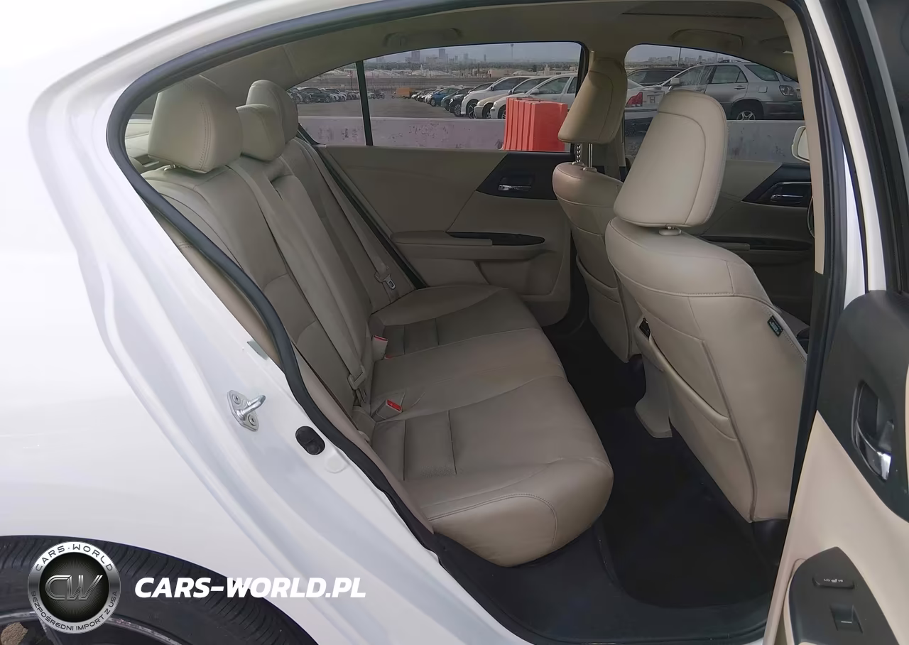 2017 Honda Accord Hybrid Touring VIN:JHMCR6F75HC028296 - 8