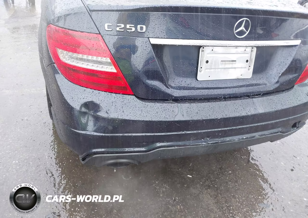 2013 Mercedes-Benz C 250 Sport VIN:WDDGF4HB8DA840737 - 6