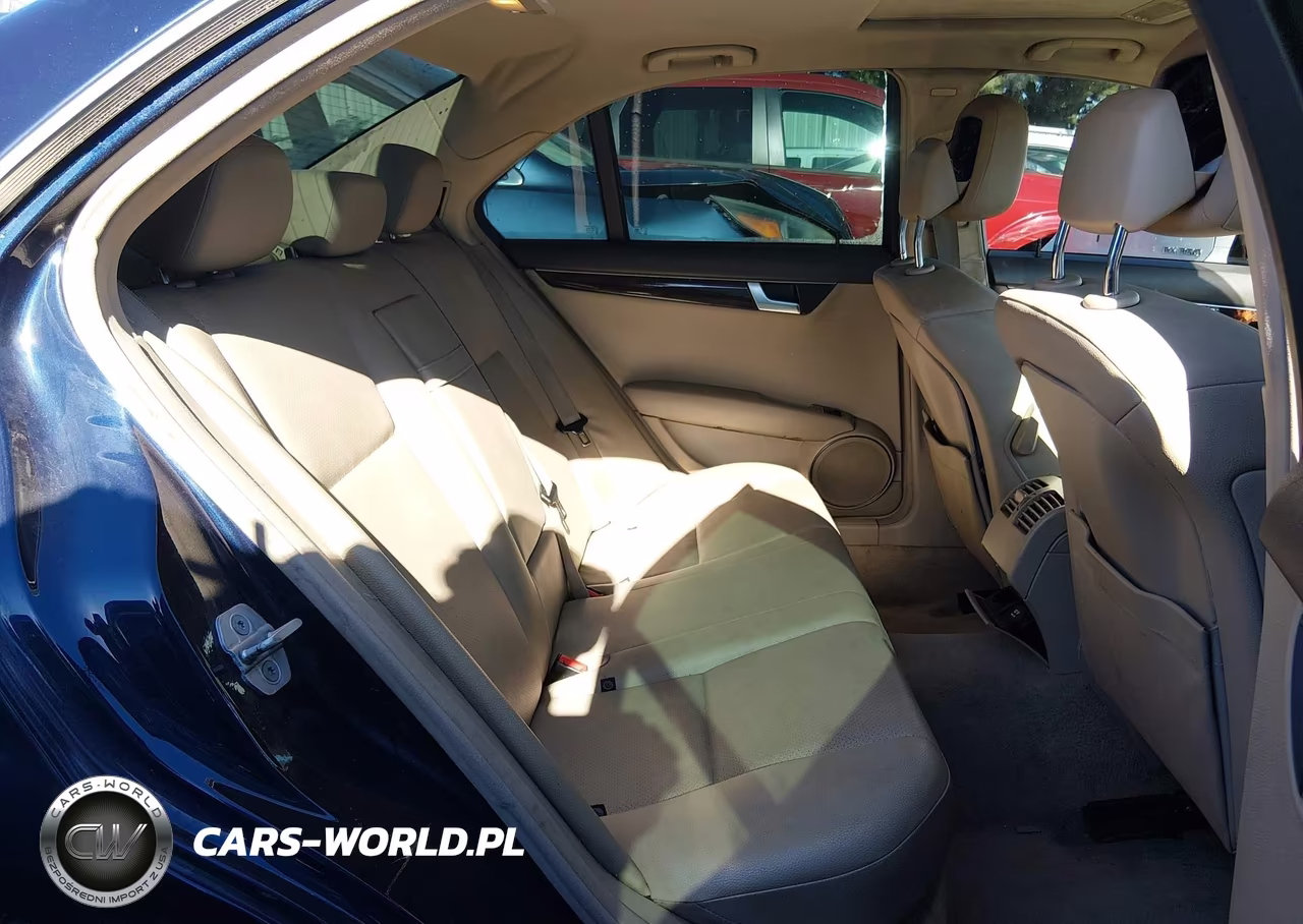 2013 Mercedes-Benz C 250 Sport VIN:WDDGF4HB8DA840737 - 8