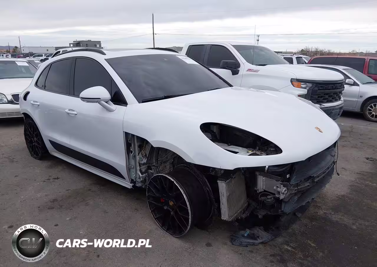 2018 Porsche Macan Gts