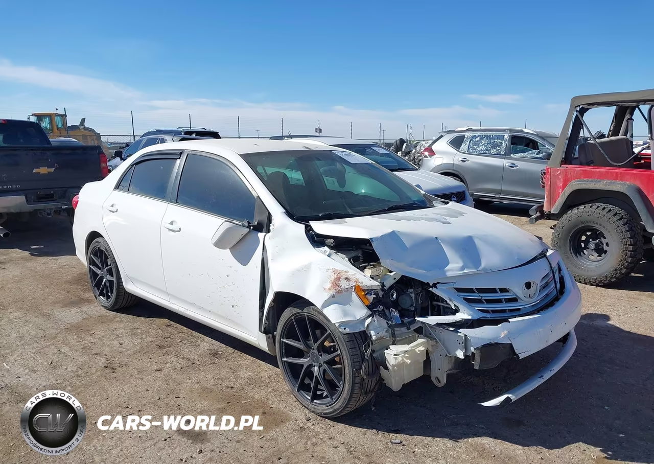 2013 Toyota Corolla Le – zdjęcie 1 z 17