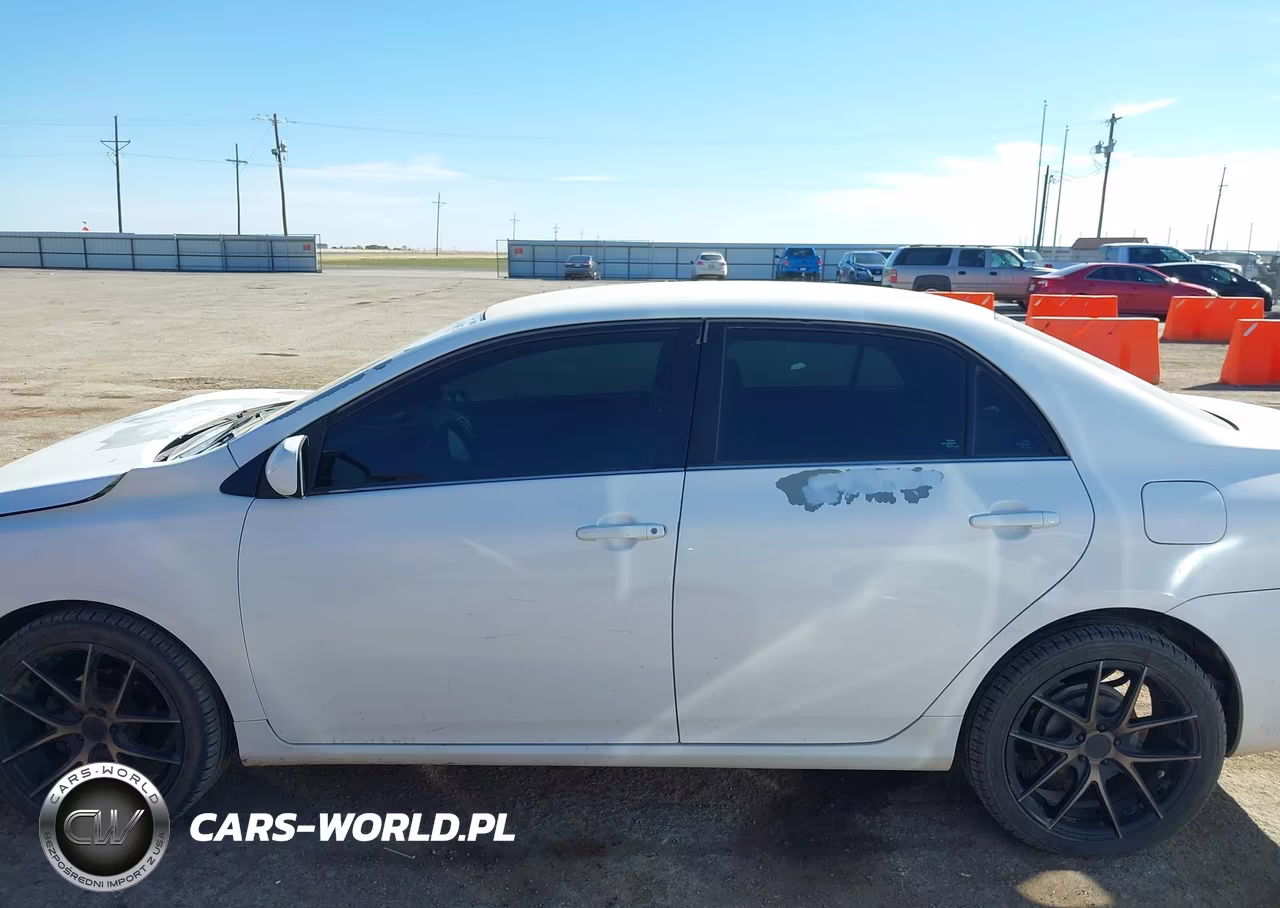2013 Toyota Corolla Le VIN:5YFBU4EE0DP123415 - 15
