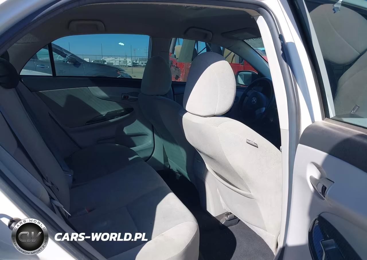 2013 Toyota Corolla Le VIN:5YFBU4EE0DP123415 - 8