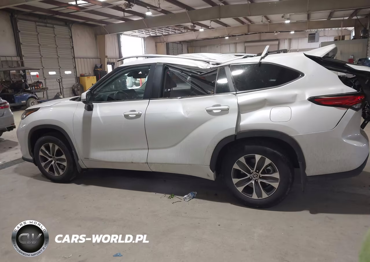 2023 Toyota Highlander Hybrid Xle VIN:5TDKBRCHXPS117083 - 14