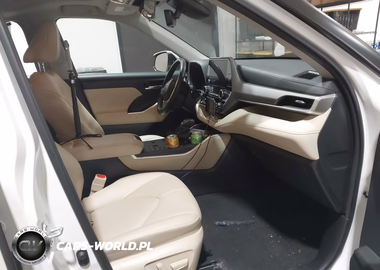 2023 Toyota Highlander Hybrid Xle VIN:5TDKBRCHXPS117083 - 5