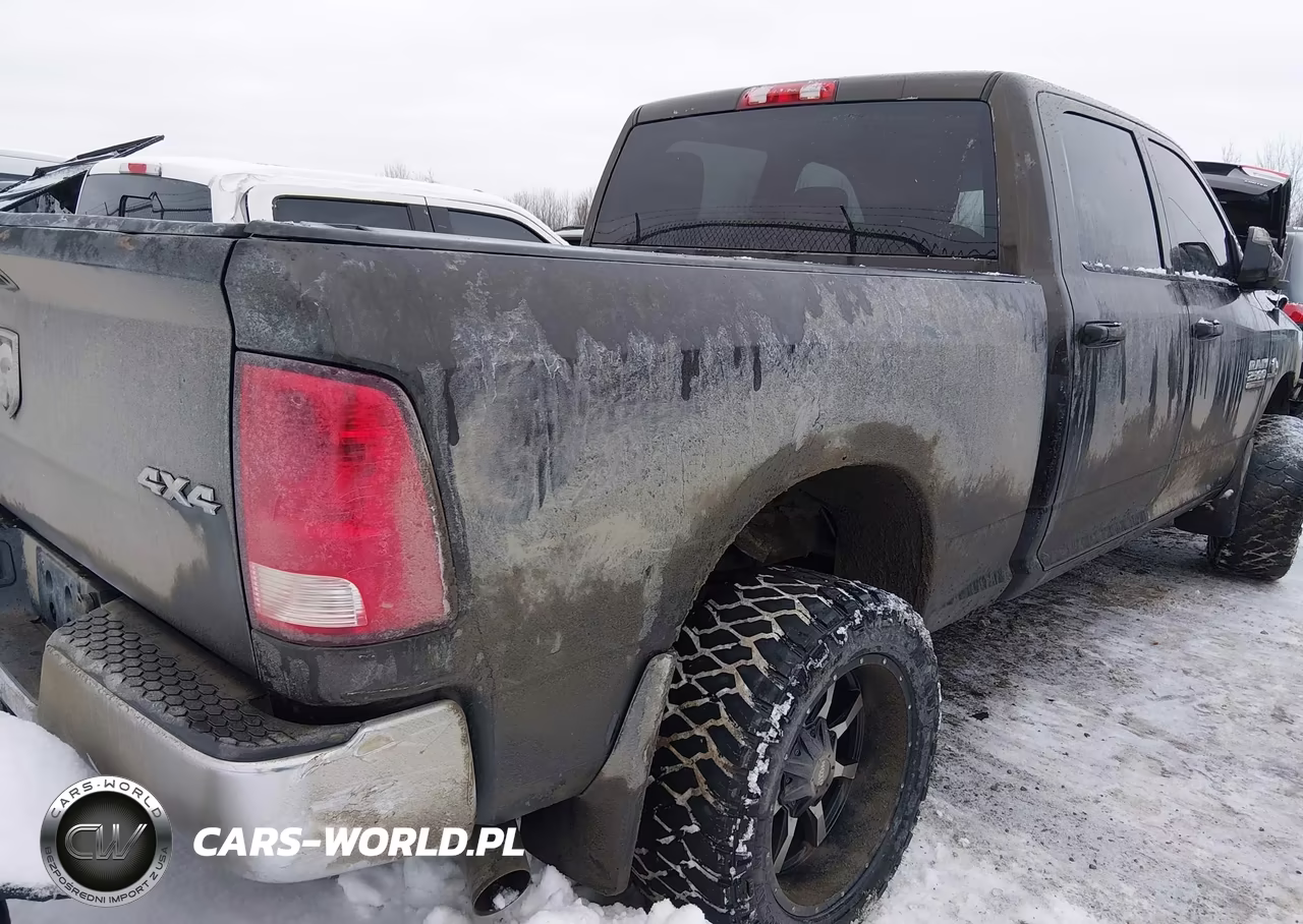 2014 Ram 2500 Tradesman VIN:3C6UR5CLXEG300021 - 4