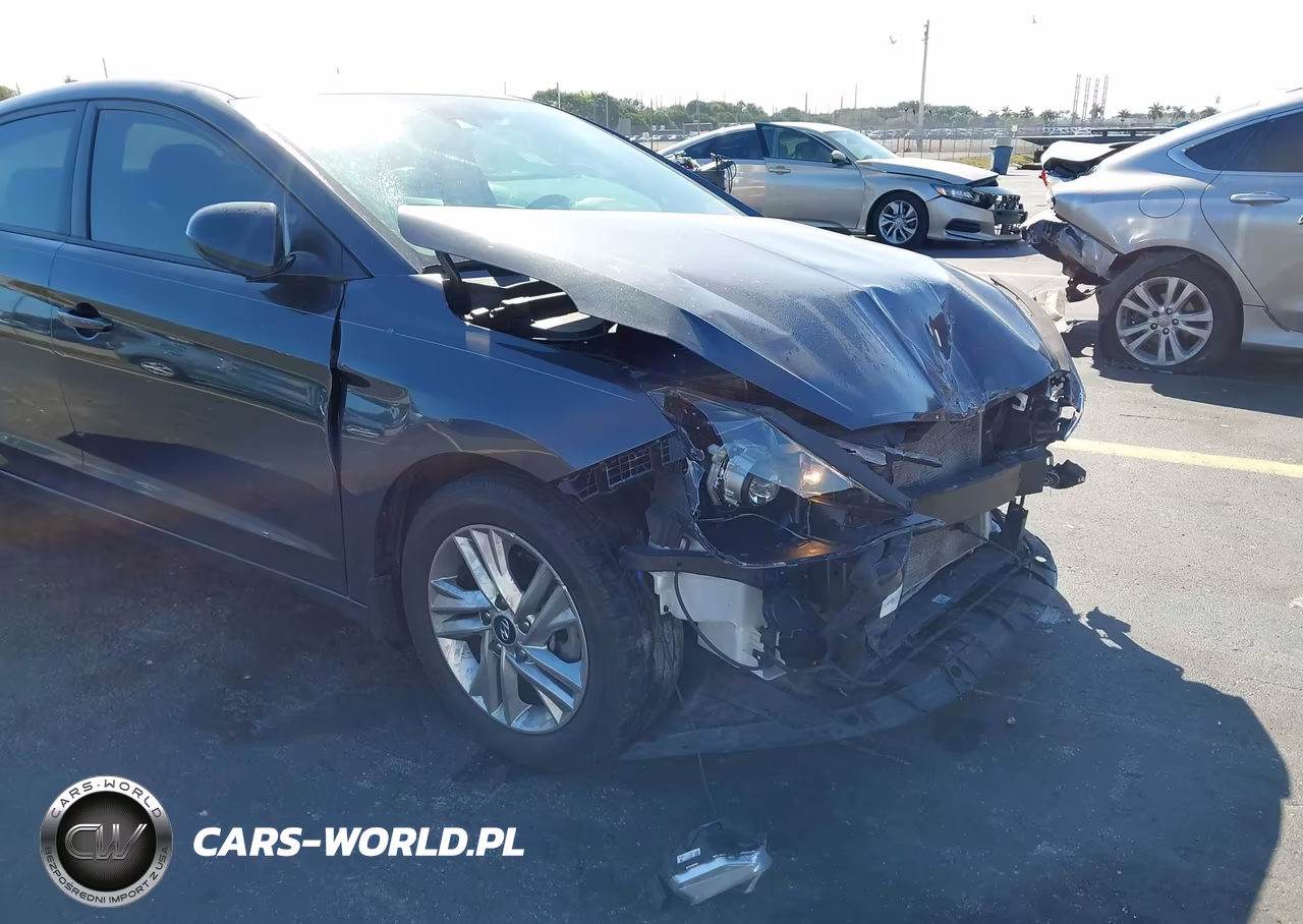 2020 Hyundai Elantra Value Edition VIN:5NPD84LFXLH558205 - 6