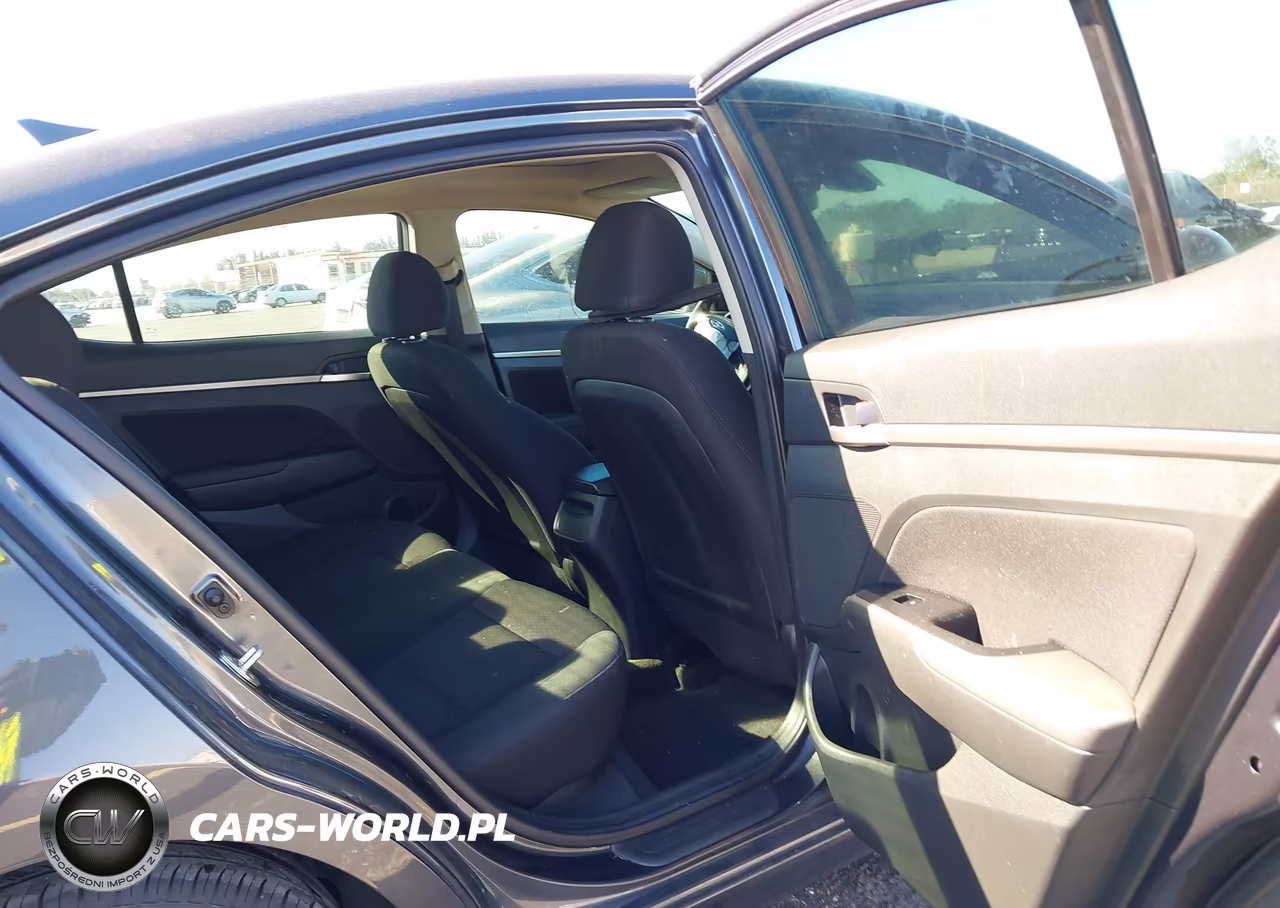 2020 Hyundai Elantra Value Edition VIN:5NPD84LFXLH558205 - 8