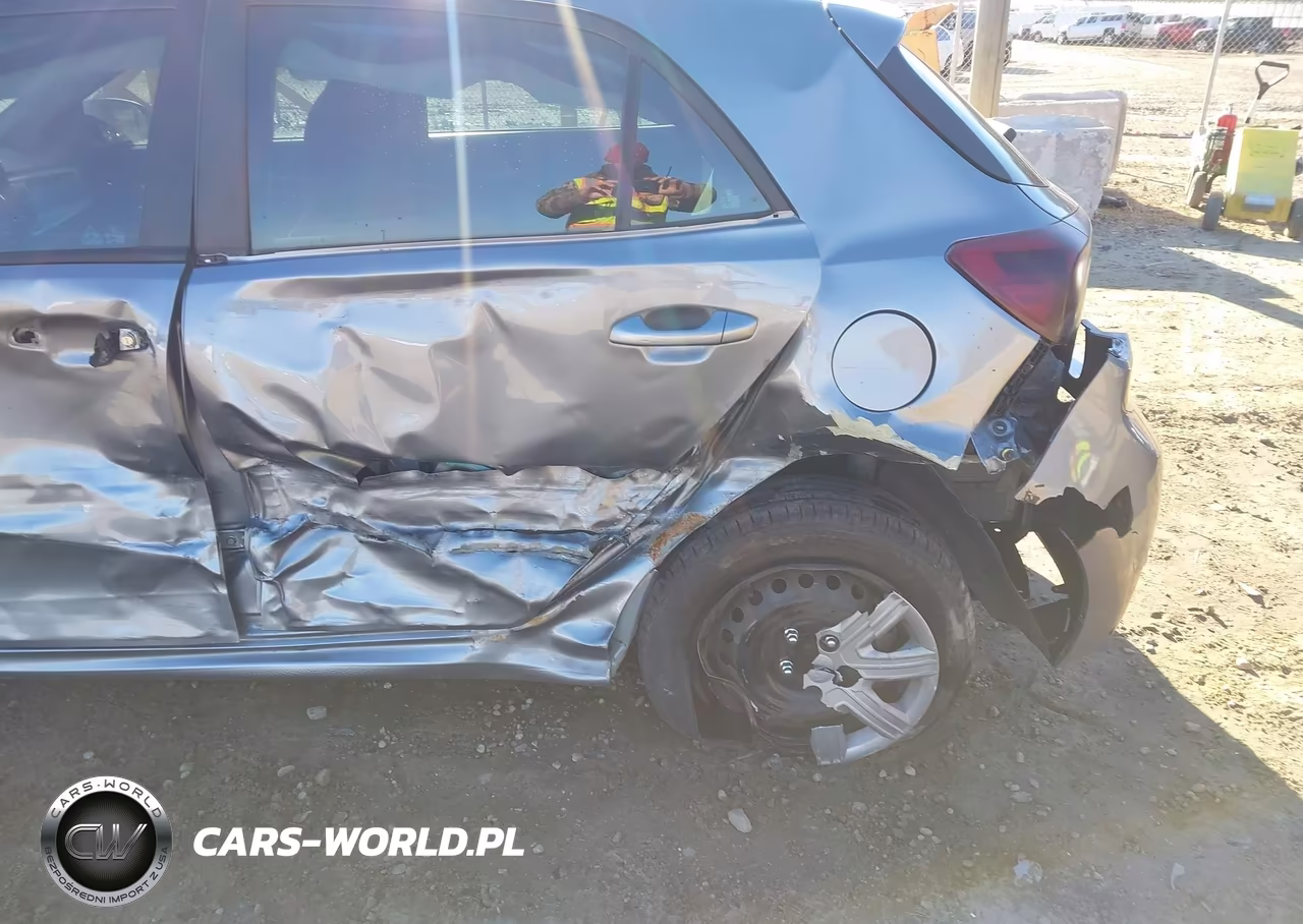 2021 Kia Rio 5-Door S VIN:3KPA25AD0ME375882 - 6