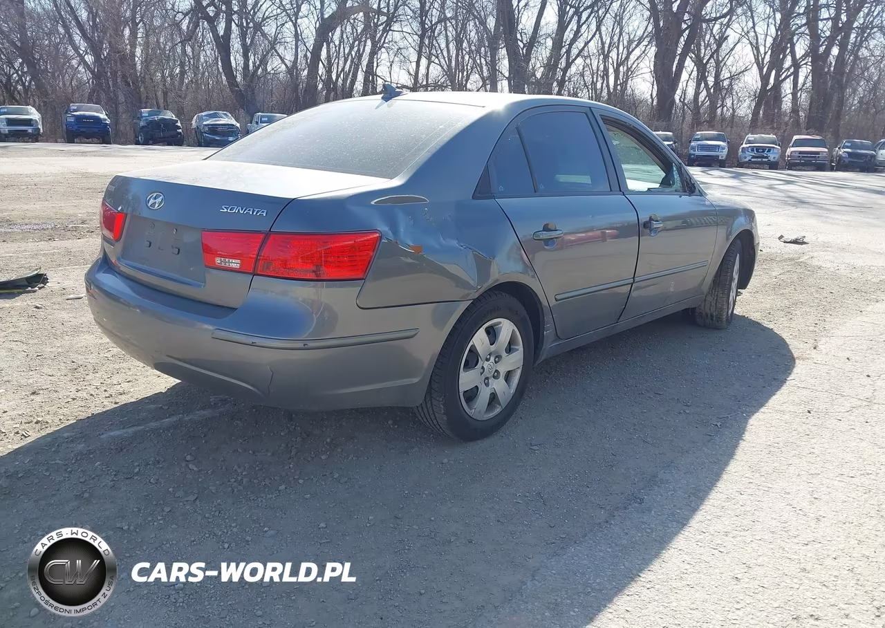 2010 Hyundai Sonata Gls VIN:5NPET4AC5AH588480 - 4