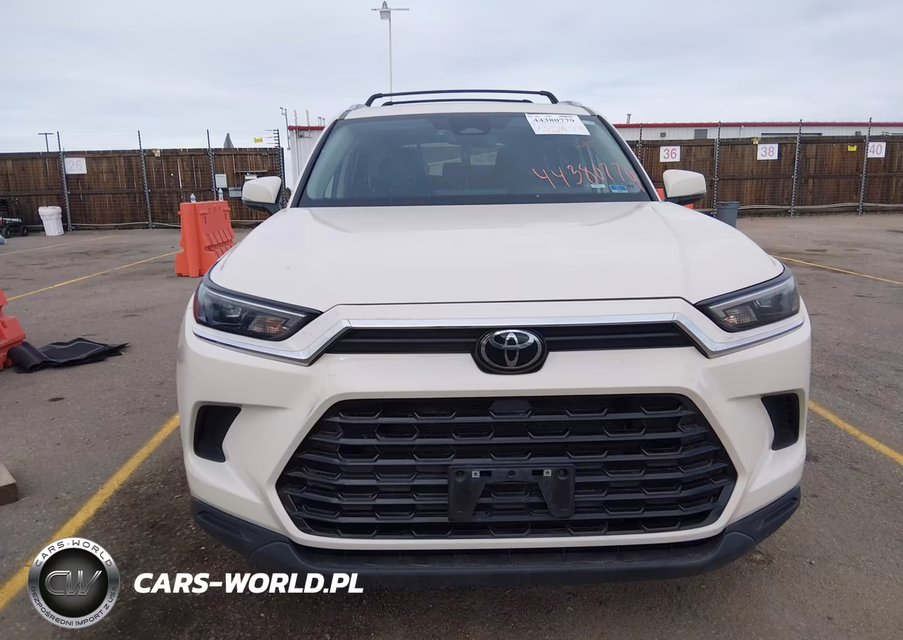 2024 Toyota Grand Highlander Xle VIN:5TDAAAB56RS007674 - 12