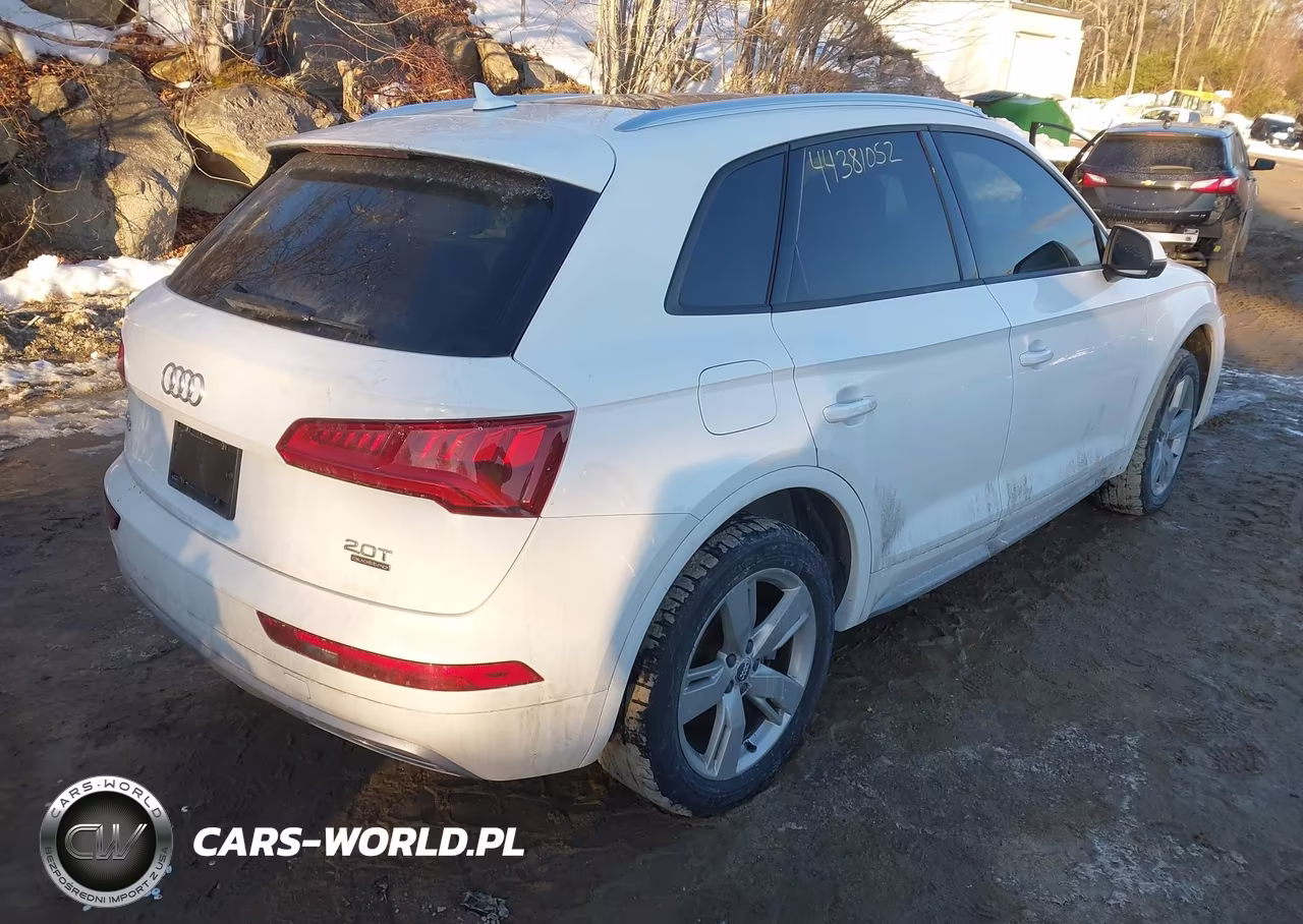 2018 Audi Q5 2.0T Premium-2.0T Tech Premium VIN:WA1ANAFY7J2117714 - 4