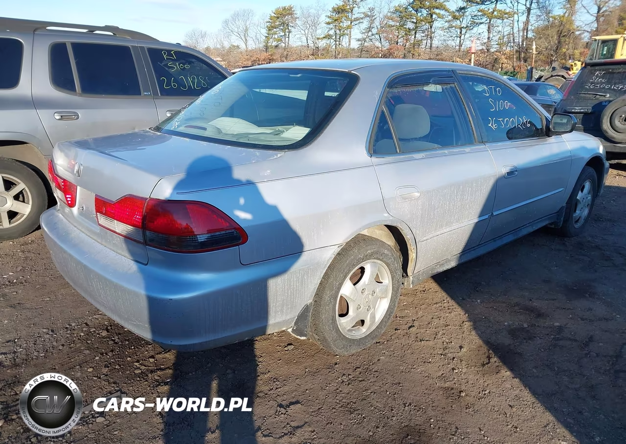 2001 Honda Accord Value Package VIN:1HGCF86641A076145 - 4