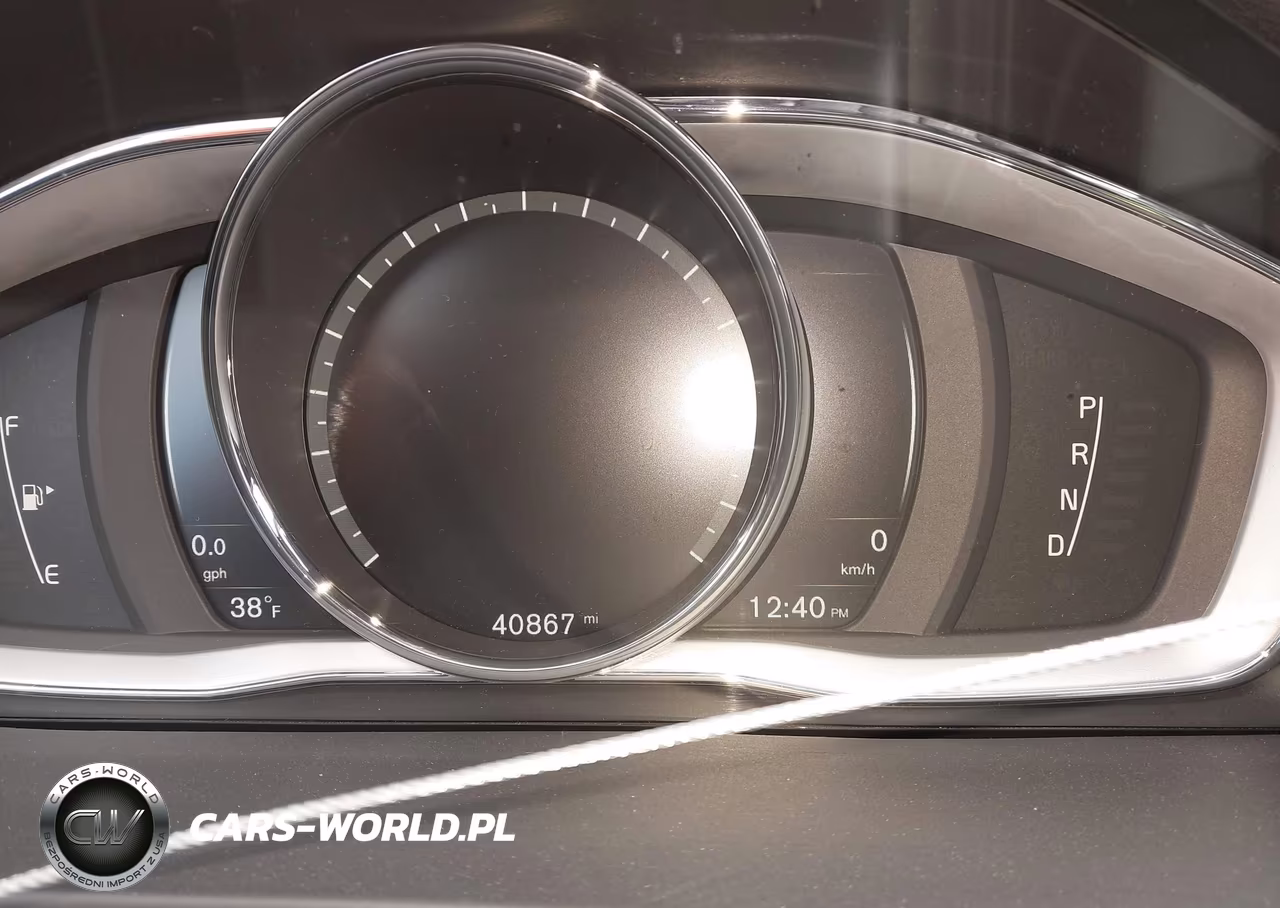2018 Volvo S60 T5 Dynamic VIN:YV140MTL9J2456528 - 15