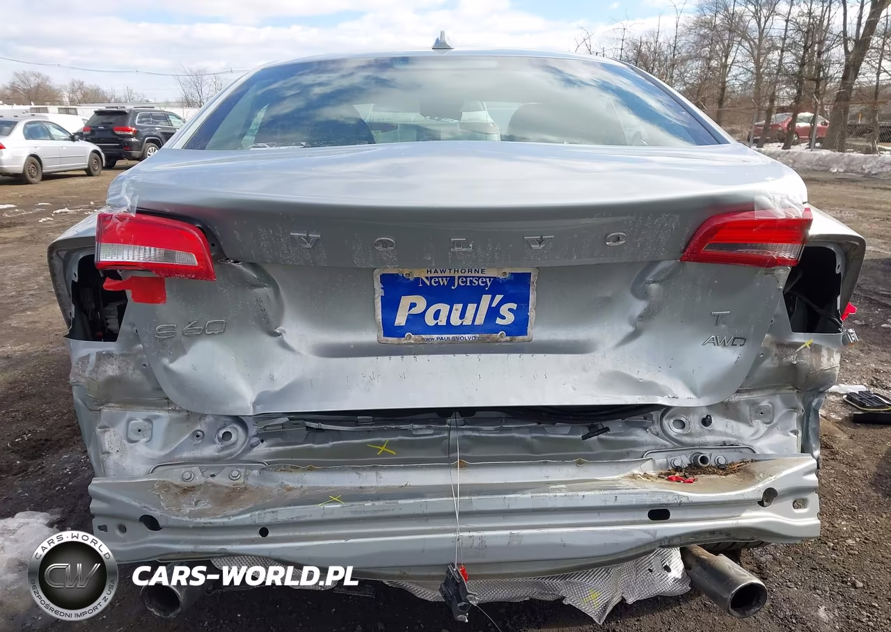 2018 Volvo S60 T5 Dynamic VIN:YV140MTL9J2456528 - 6
