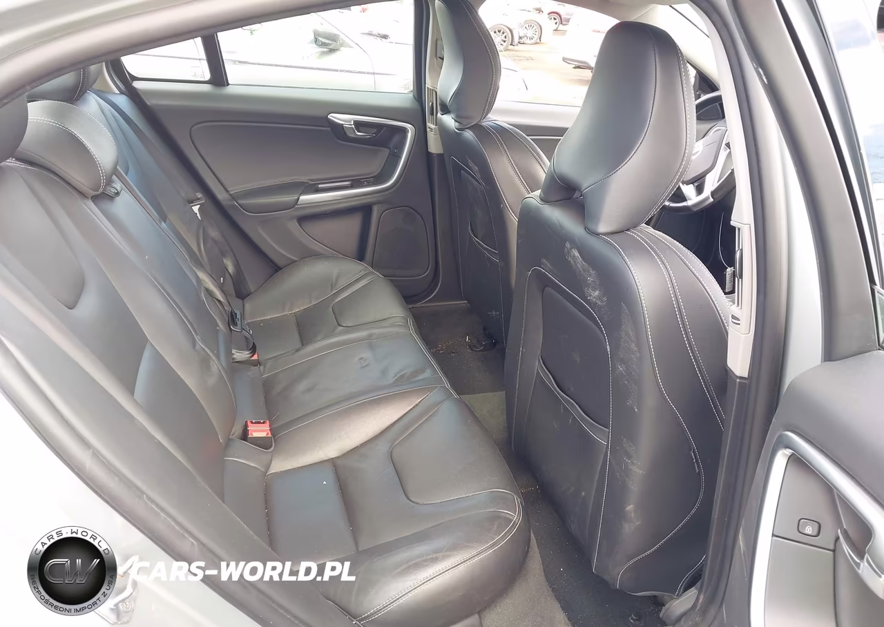 2018 Volvo S60 T5 Dynamic VIN:YV140MTL9J2456528 - 8