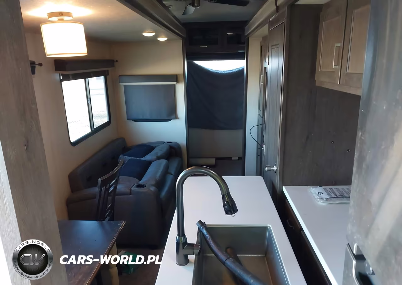 2019 Forest River Travel Trailer VIN:4X4FSBK20KV005746 - 5