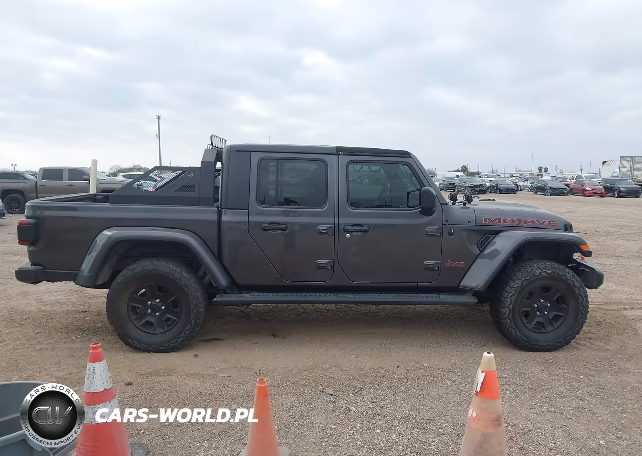 2020 Jeep Gladiator Mojave 4X4 VIN:1C6JJTEG1LL202638 - 13