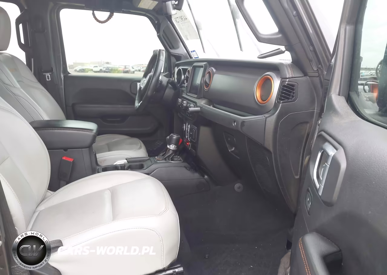 2020 Jeep Gladiator Mojave 4X4 VIN:1C6JJTEG1LL202638 - 5