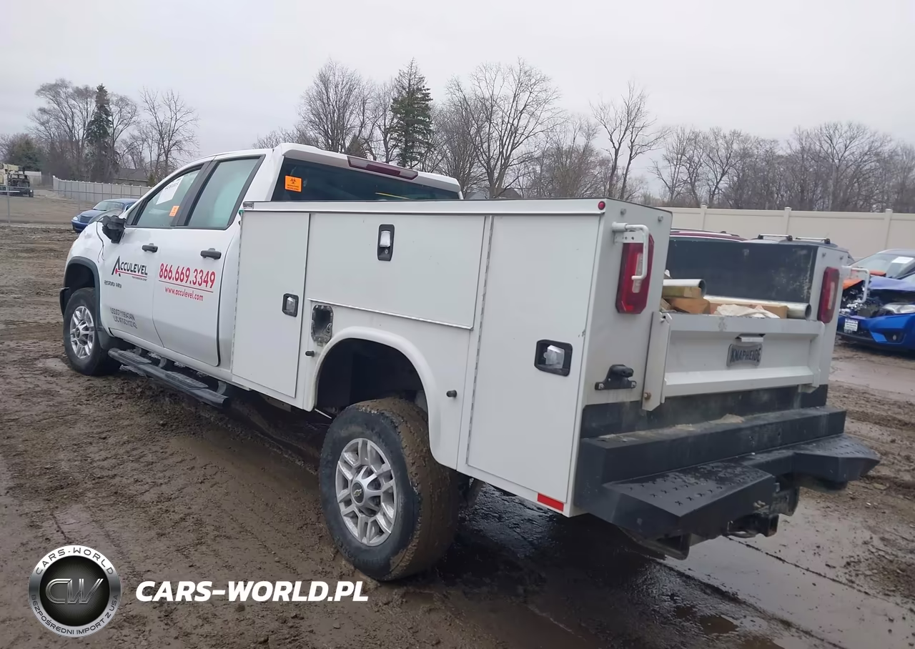 2024 Chevrolet Silverado 2500Hd 4Wd Long Bed Work Truck VIN:1GB4YLEY6RF237388 - 3