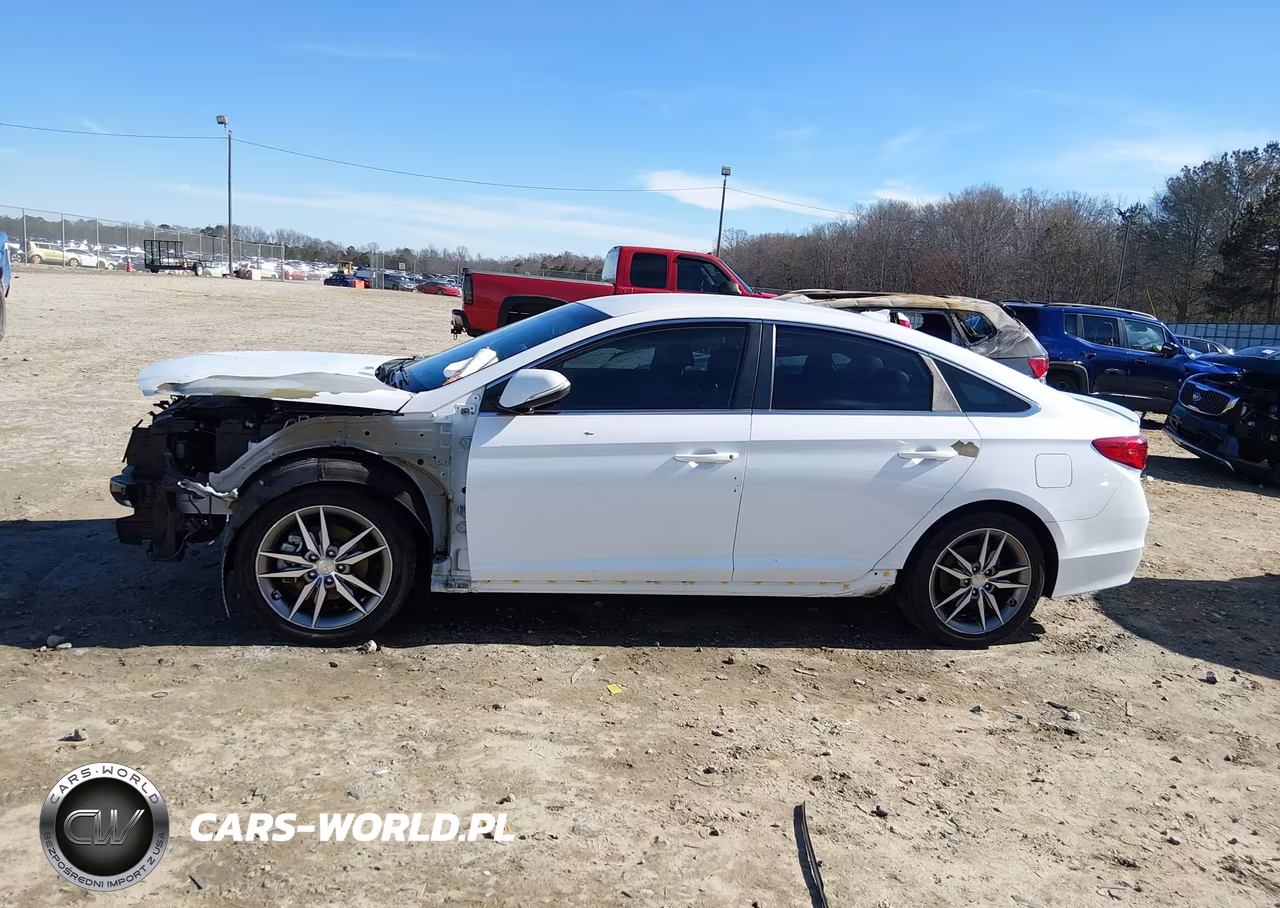 2017 Hyundai Sonata Sport 2.0T VIN:5NPE34AB4HH465402 - 15