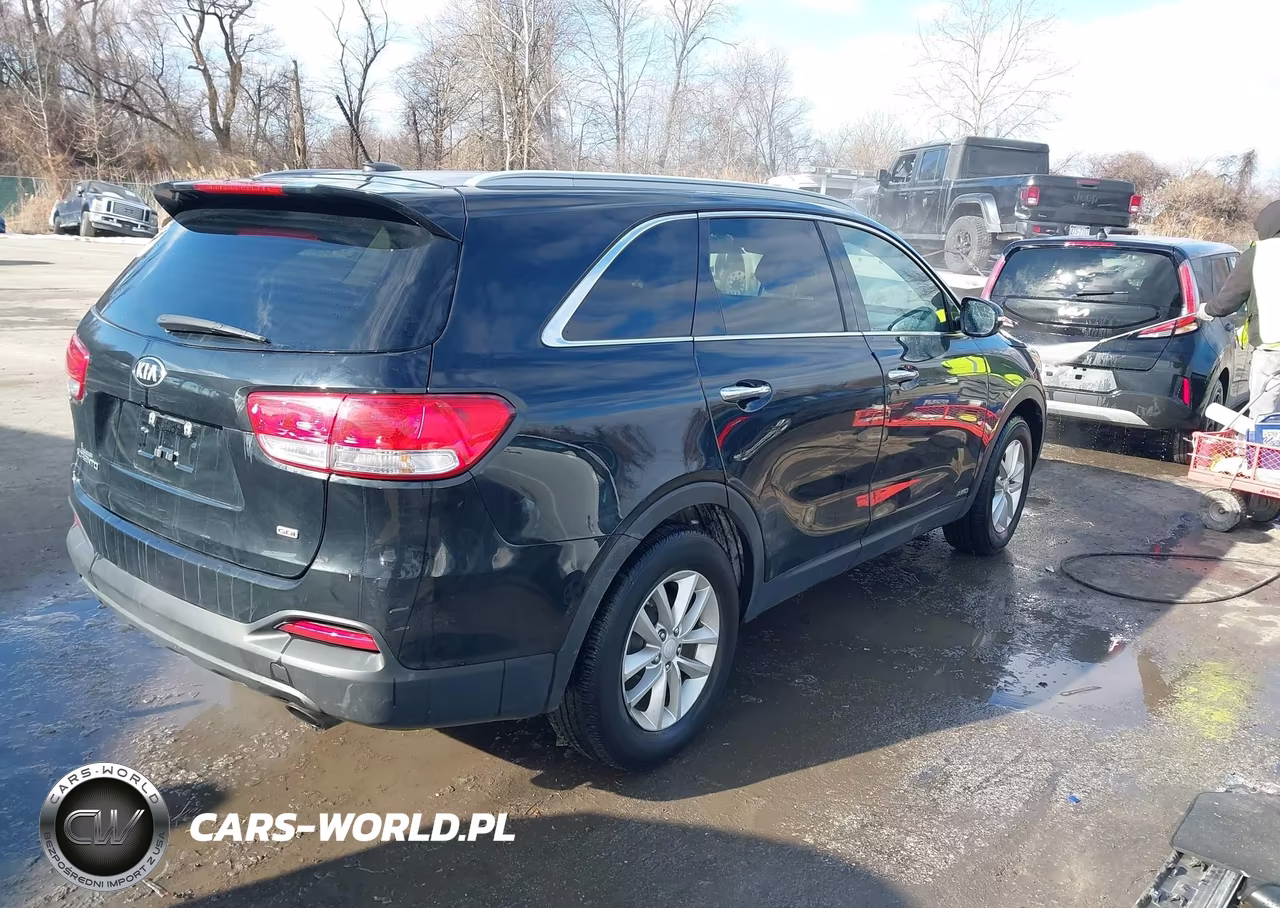 2016 Kia Sorento 2.4L Lx VIN:5XYPGDA32GG156281 - 4