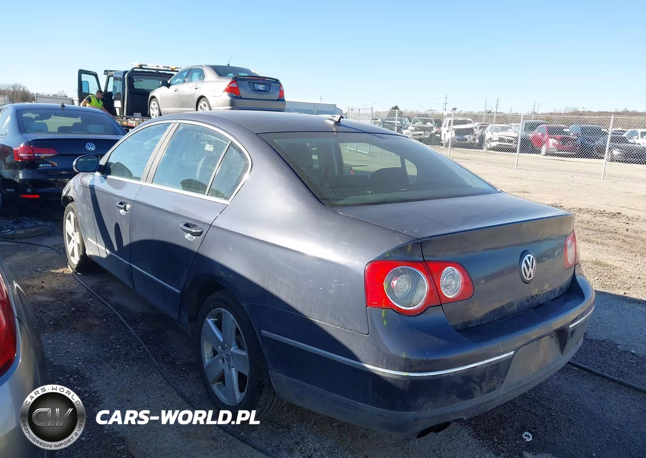 2008 Volkswagen Passat Komfort VIN:WVWAK73C48P113899 - 3