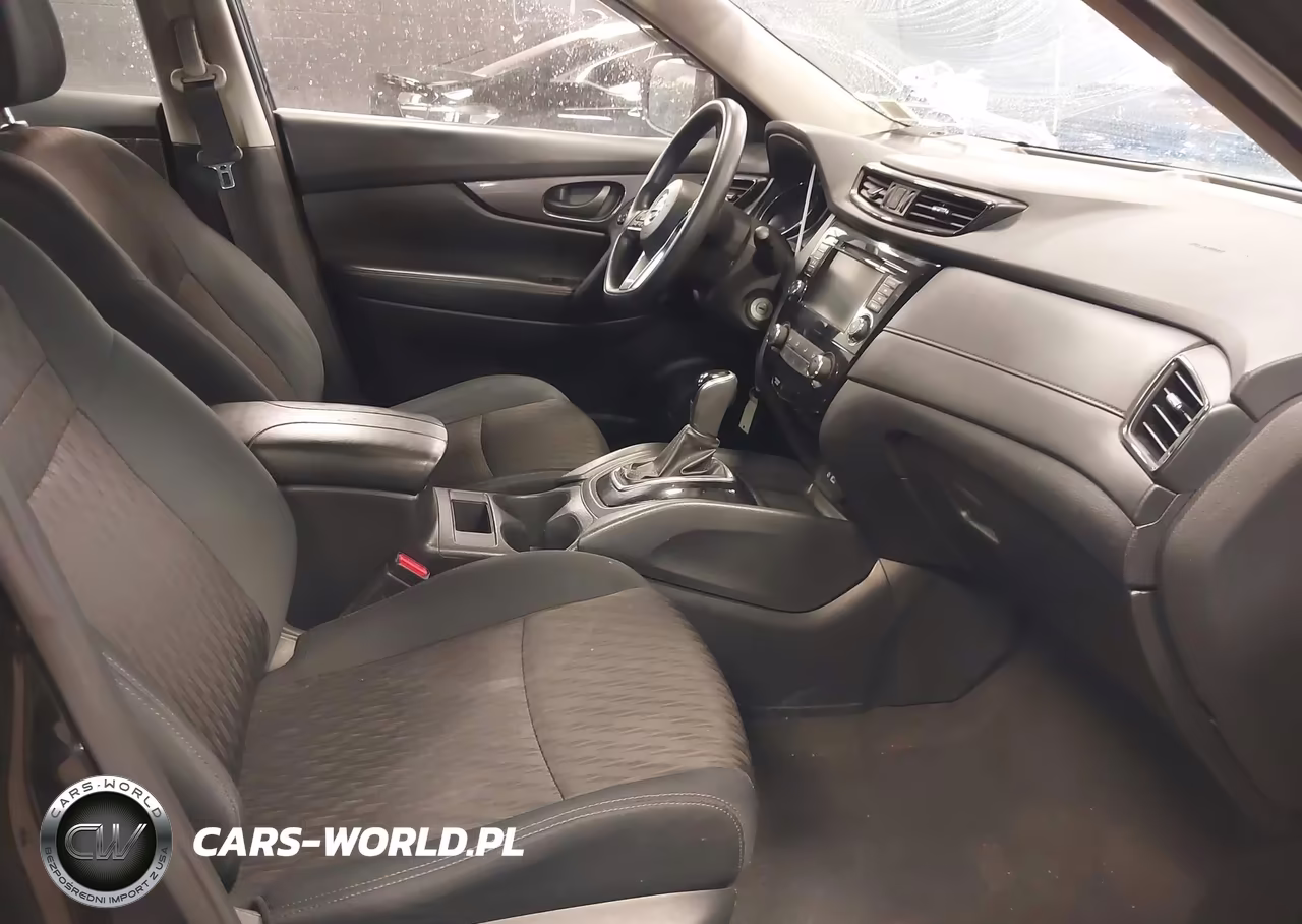 2019 Nissan Rogue S VIN:5N1AT2MV7KC767418 - 5